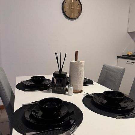 Appartement De Luxe Entierement Renove - Proche Aeroport De Bruxelles, Quartier Chic Kültér fotó